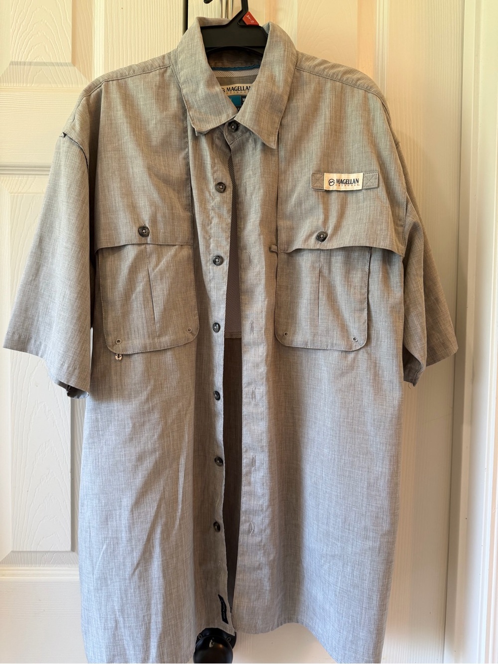 Magellan Outdoors Men’s Short-Sleeve Shirt  in Light Gray size M